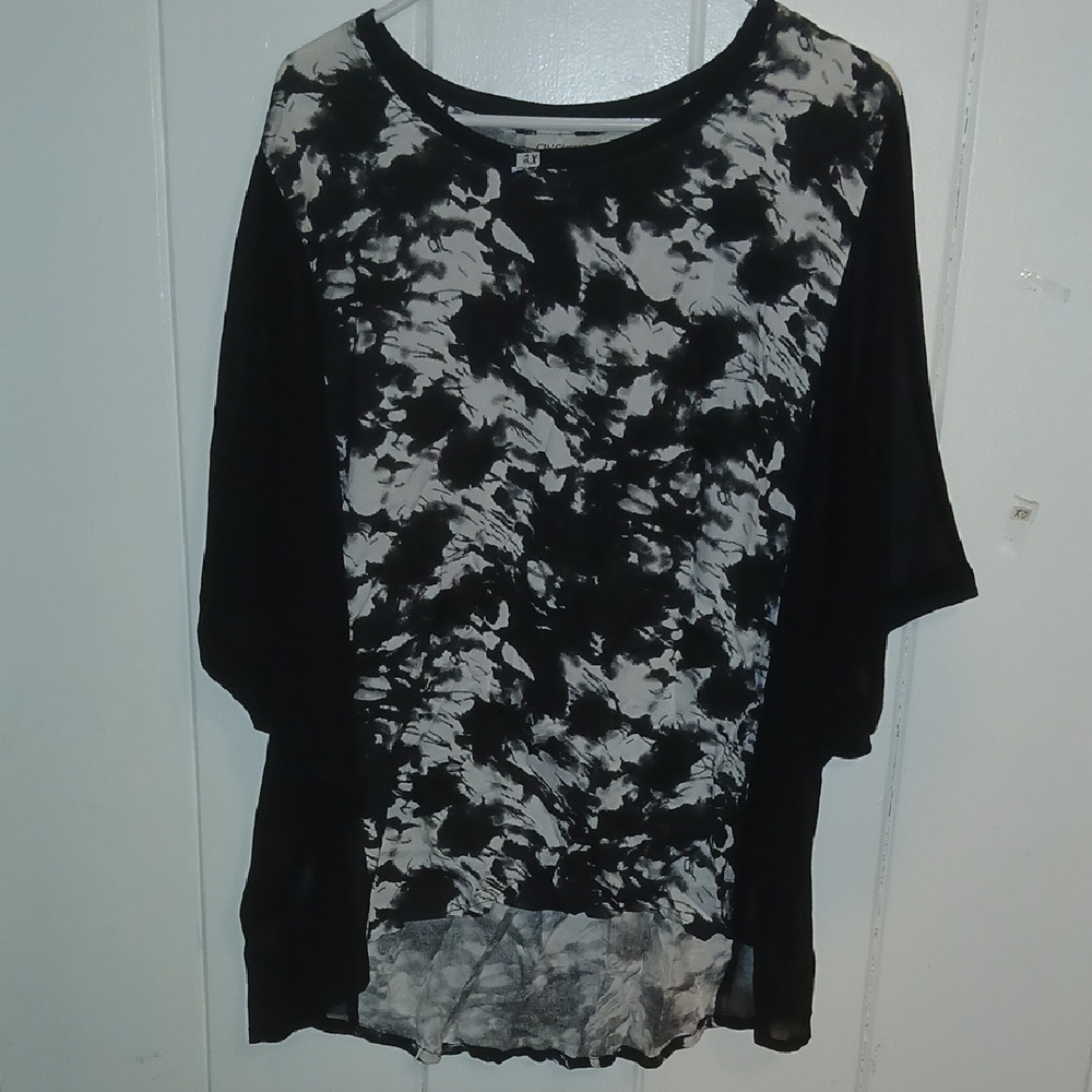 Classic Black and Gray Graphic Blouse